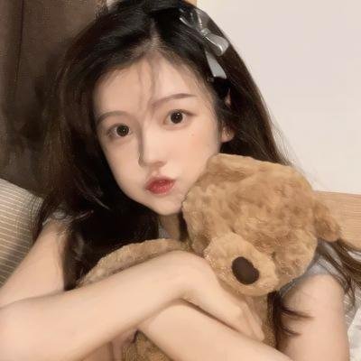 野人族女王 海报